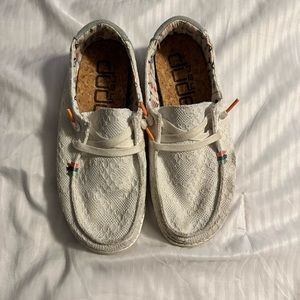 Hey dude shoes